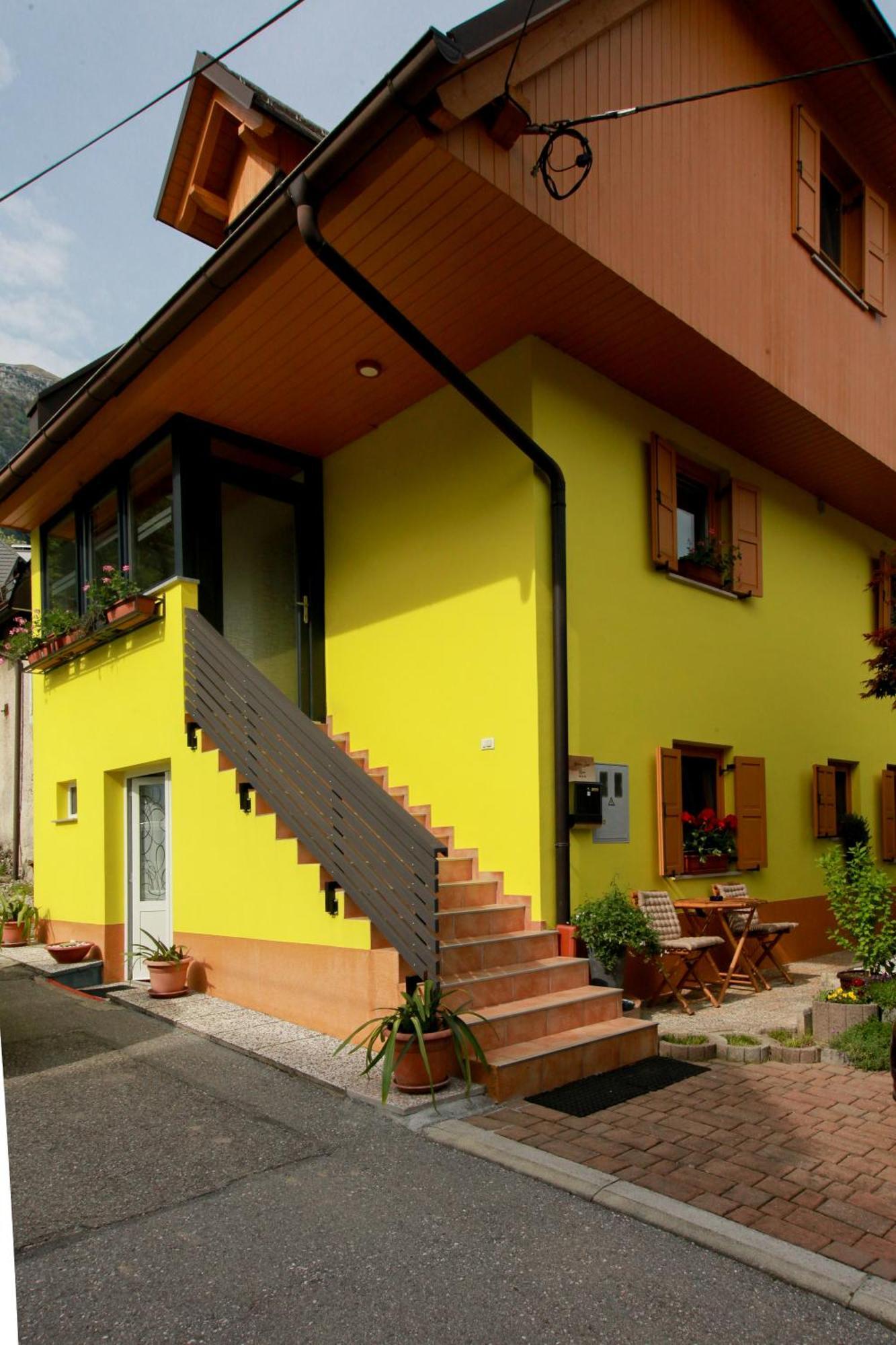 Apartma Dvor Milena 보베츠 외부 사진